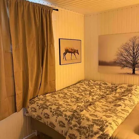 Feriehus Sjarmerende Og Koselig Med Badstue